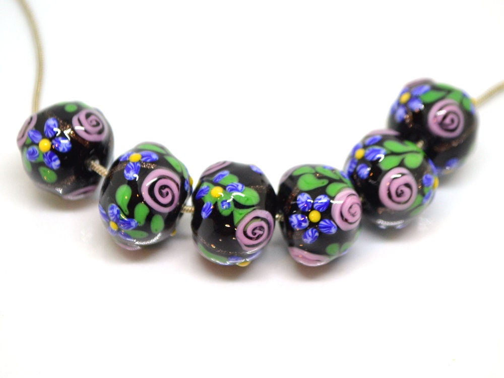 Ethnic black Glass beads, Venetian Glass, Vintage bead jewelry, Black pink glass beads, Artisan lampwork, flower, hutsul beads
