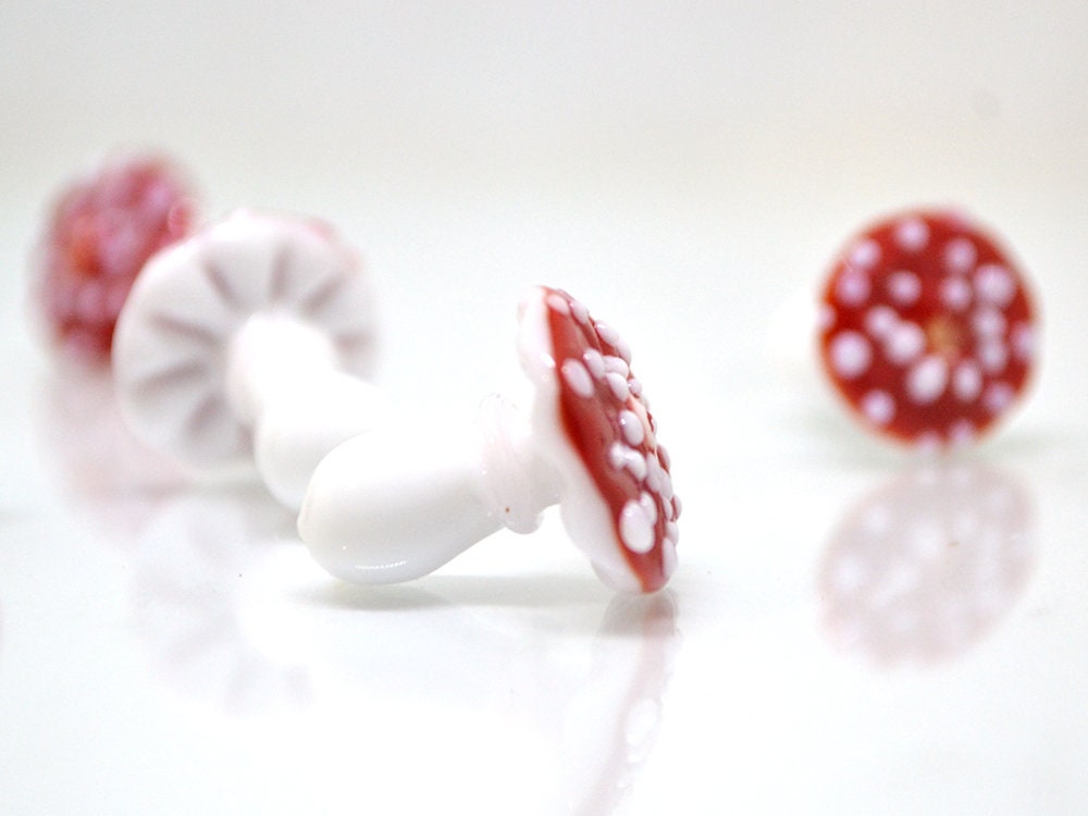 Handmade glass mushroom beads, Fly-agaric lampwork bead, Miniature Mushroom, Fall Decor, Glass Amanita bead, White mushroom beads, Forrest