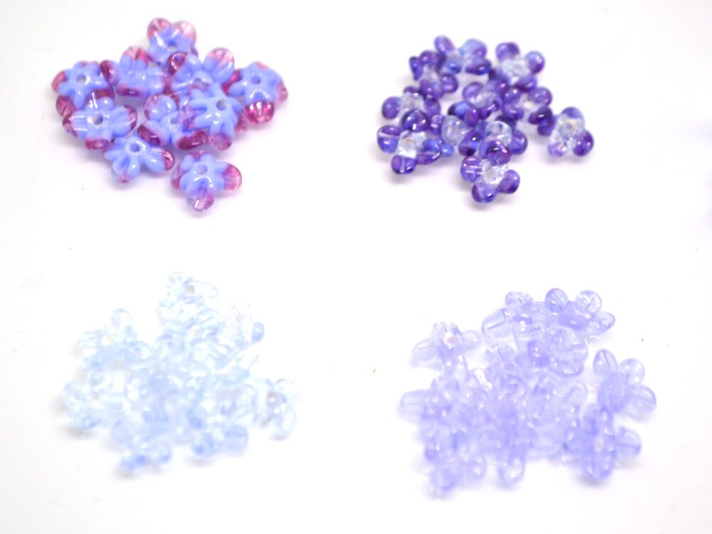 Lavender small flower beads, Purple cute flowers for headband, flowers for tiara making, mini glass flowers, transparent lampwork beads