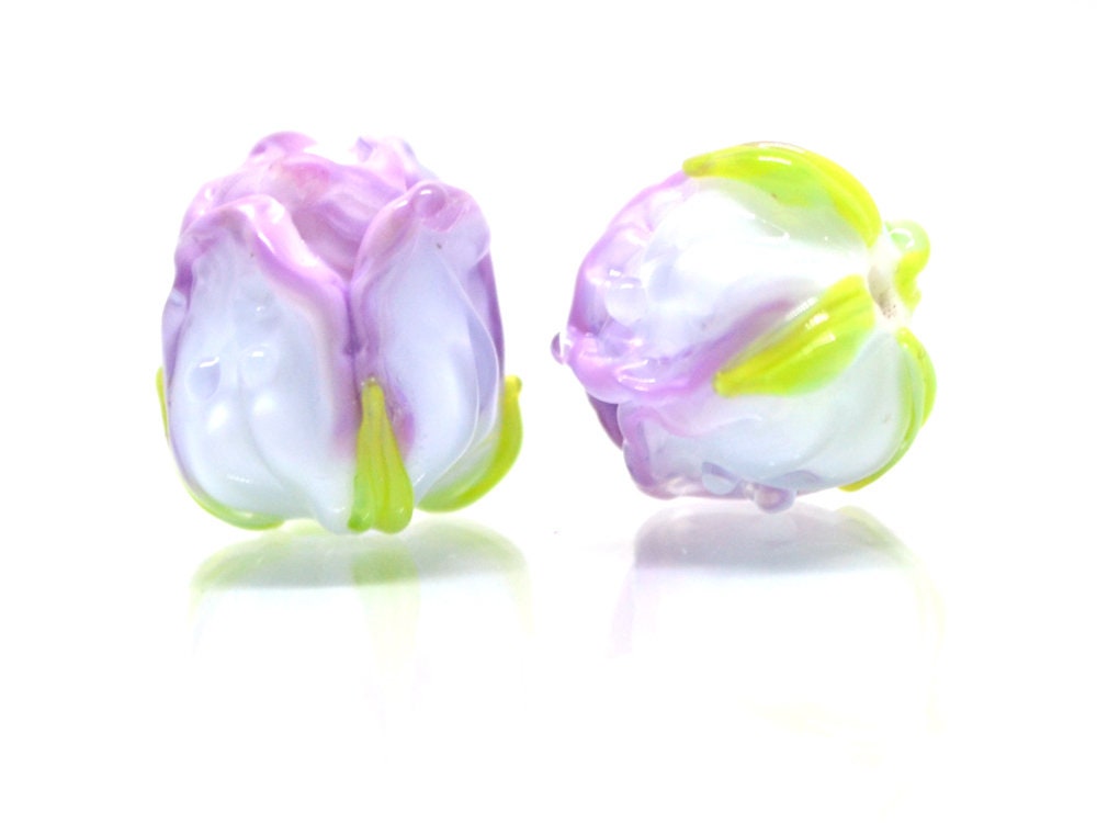 Lavender white rosebud beads, Purple flower lampwork, Glass rose beads, Spring lampwork, Artisan lampwork, Floral Jewelry, Lampwork pair