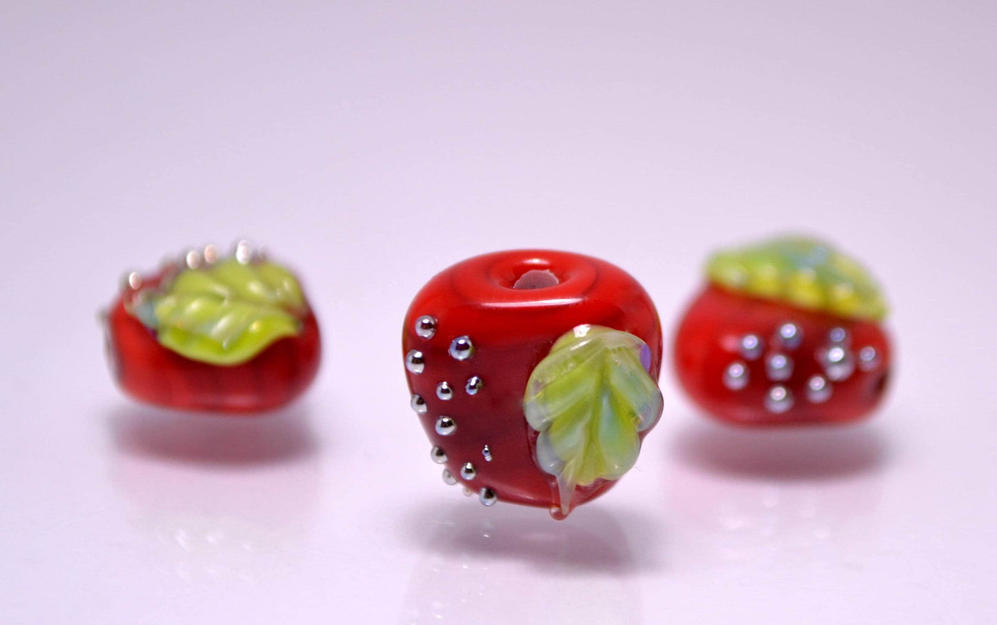 Apple glass bead lampwork fruit bead red apple summer jewelry making bracelet jewelry fruit artisan lampwork handmade mini fruit mini apple