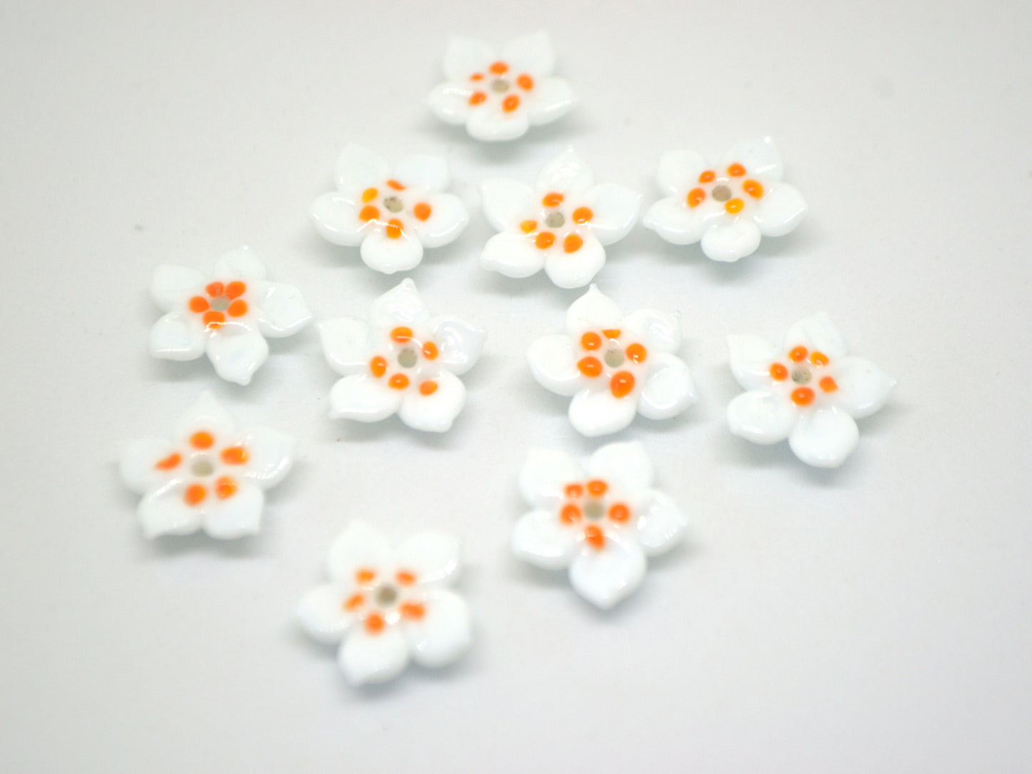 White orange glass flower beads, 5 Petals floral lampwork, Field flower bead, Meadow flowers, Artisan lampwork bead