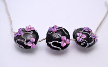 flower bead making black glass shape bead bracelet making glass handmade floral jewelry purple bead design artisan lampwork flowers