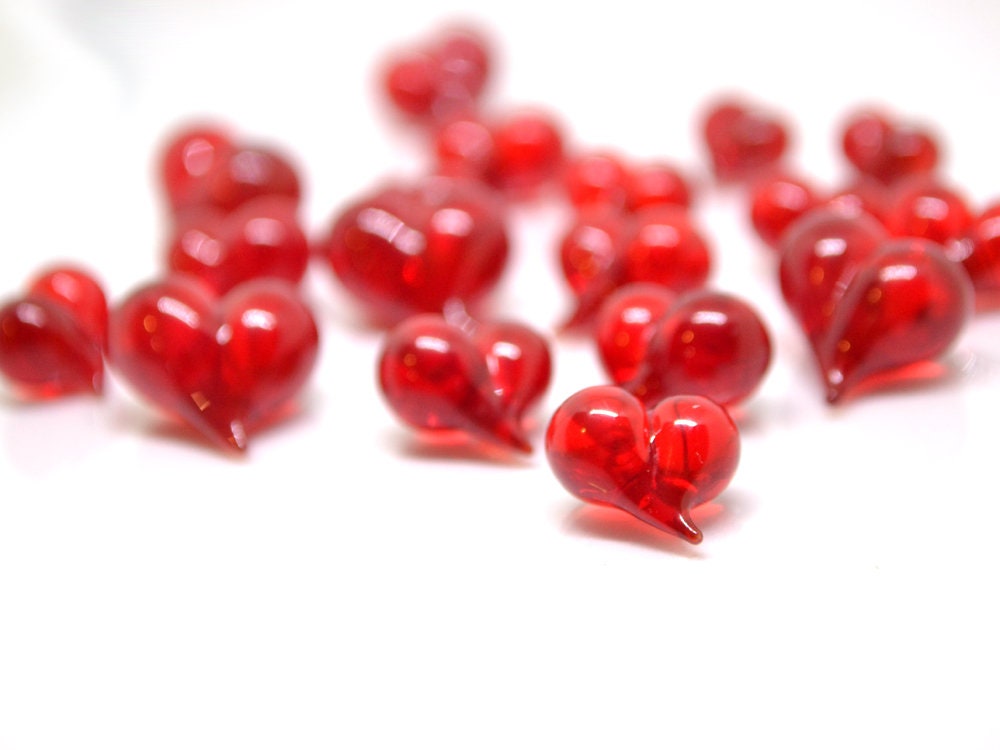 Red heart charm beads, Lampwork heart, Red glass beads, Glass heart shape bead, Murano style bead, Half-drilled beads, Artisan lampwork