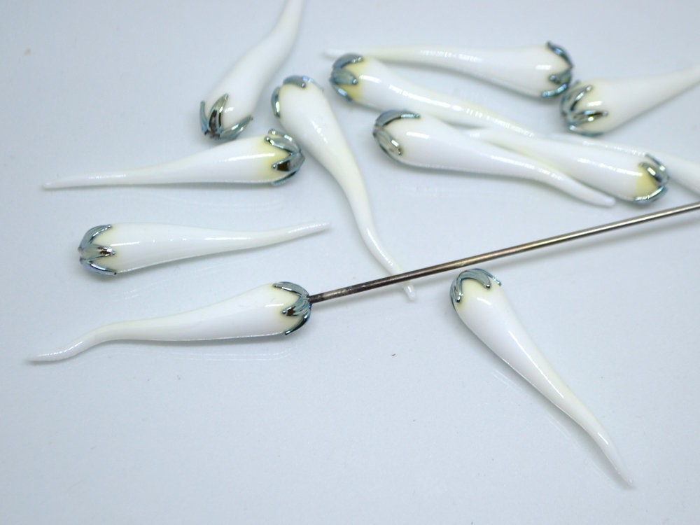 White silver chili peppers, Lampwork chili beads, Lampwork vegetables, White Vegetable, hot chili, Vegetable pendant, Handmade lampwork