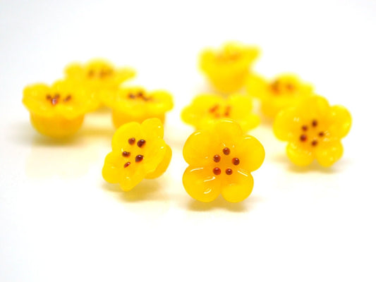 Yellow flower button beads, Honey yellow glass button beads, Flower button, Flower Lucite buttons, Artisan Lampwork