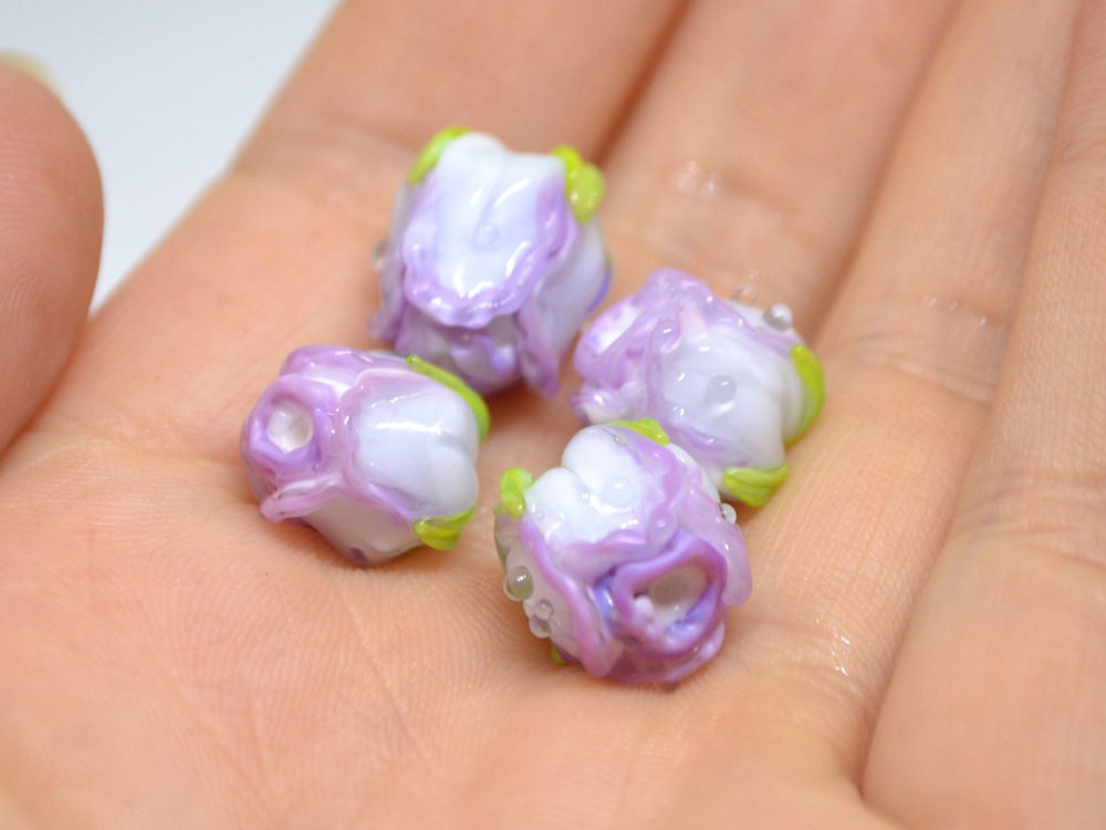 Lavender white rosebud beads, Purple flower lampwork, Glass rose beads, Spring lampwork, Artisan lampwork, Floral Jewelry, Lampwork pair