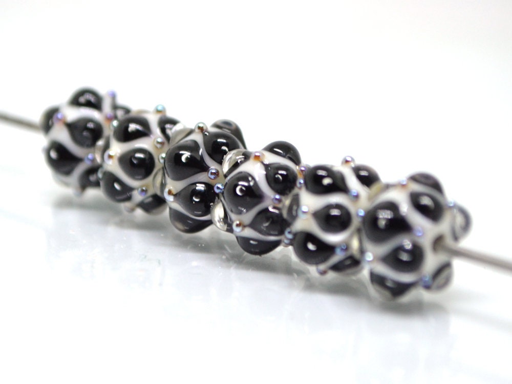 White black handmade glass bead, 10mm glass beads, White lampwork, Artisan lampwork, Beads for bracelet, Black and White