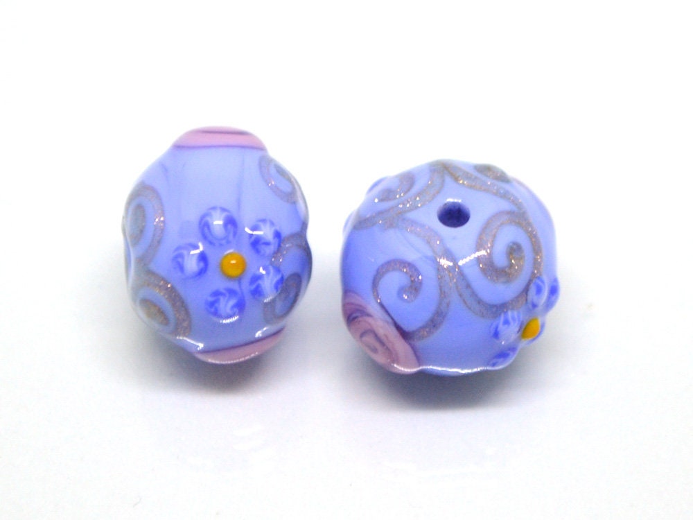 Blue purple handmade glass lampwork beads|Periwinkle blue jewelry|Venetian beads|Artisan lampwork|Periwinkle wedding|Jewelry making|Floral