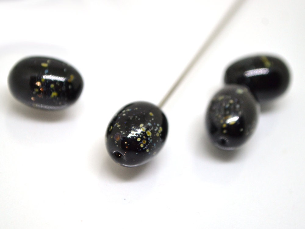 Olive lampwork beads, Black glass berry beads, Glass Olive-tree beads, Lampwork berries, Artisan lampwork, berry pendant, half-drilled beads