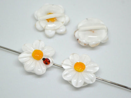 Chamomile flower lampwork beads with ladybug, Lentils beads, White flower beads, White floral lampwork