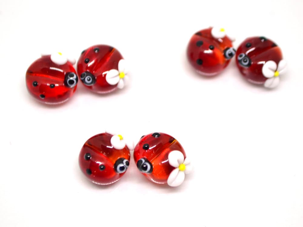 Lampwork ladybug beads, Glass ladybug beads, Red ladybug, Ladybug decoration, Ladybug jewelry, Handmade lampwork, Artisan lampwork, lady bug