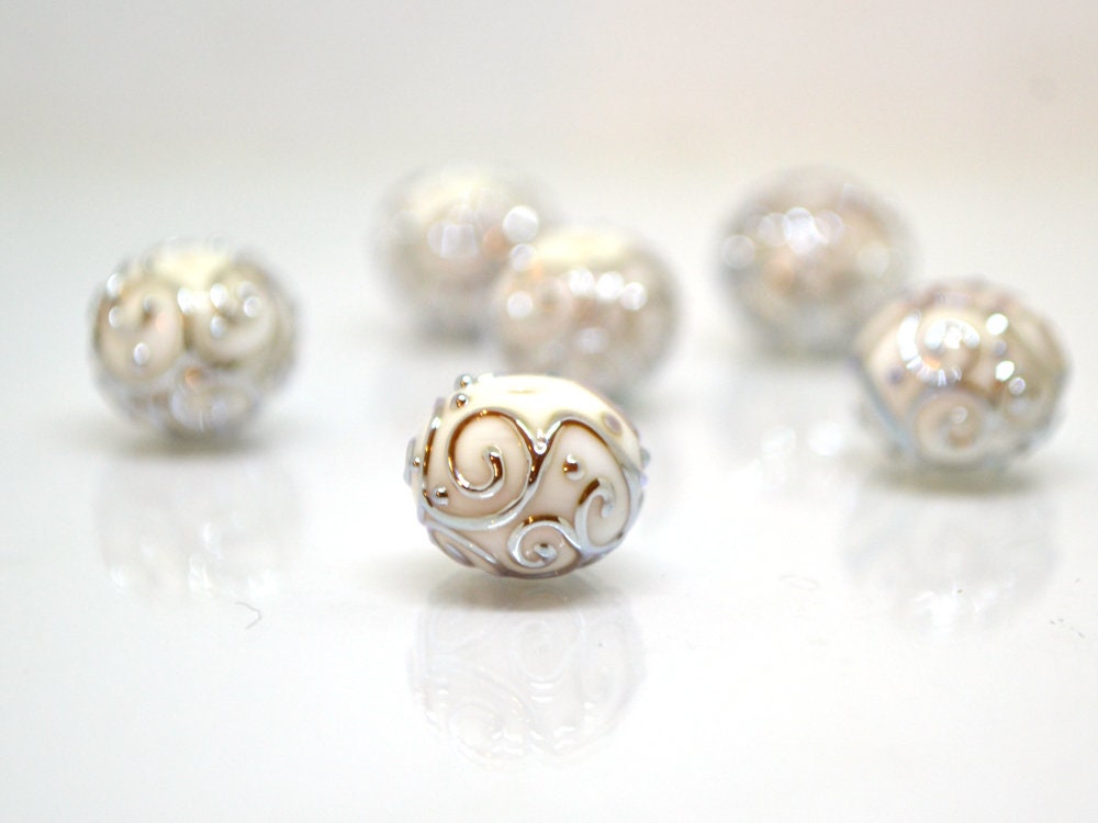 White beads with silver curls, Glass art beads, Handmade lampwork beads, Artisan lampwork Set, Round beads, Jewelry making, Beads set