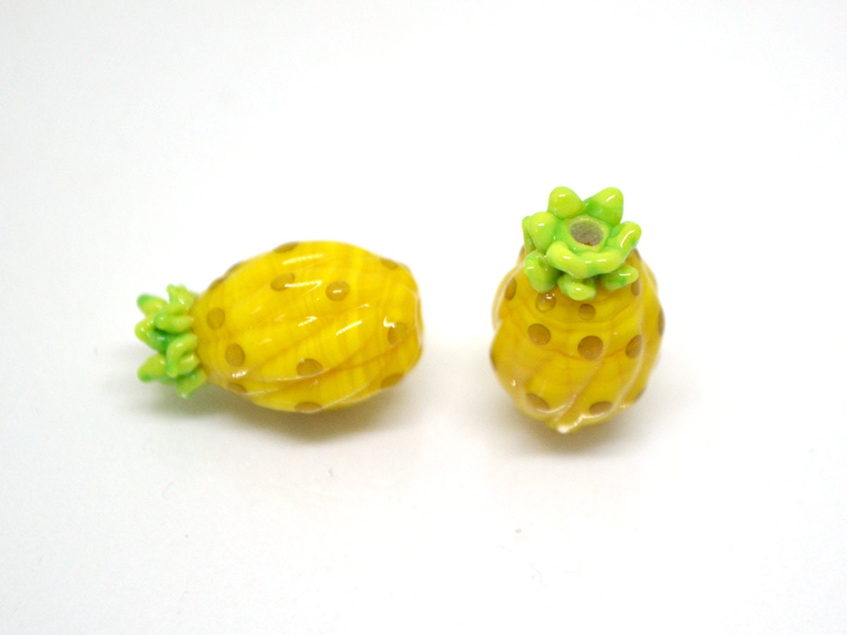 Glass pineapple beads, Yellow lampwork beads, Ananas glass beads, Glass fruit beads, Lampwork berry, Artisan lampwork, Food glass beads