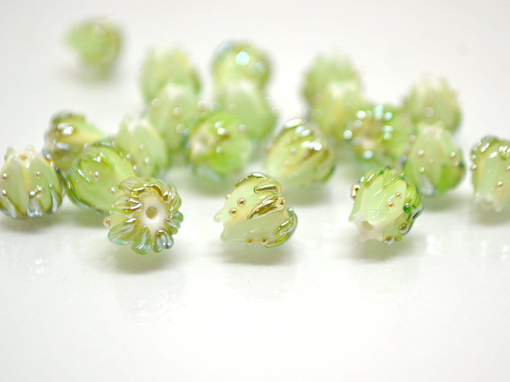 Mint green flower beads with gold leaves, Small glass beads, 7mm flower beads, Tiny lampwork beads