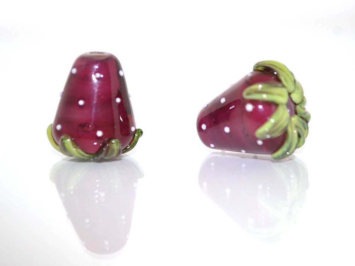 Red wine Strawberry glass beads, Lampwork berry beads, Lampwork berries, Lampwork strawberry, Berry jewelry, Burgundy berry beads