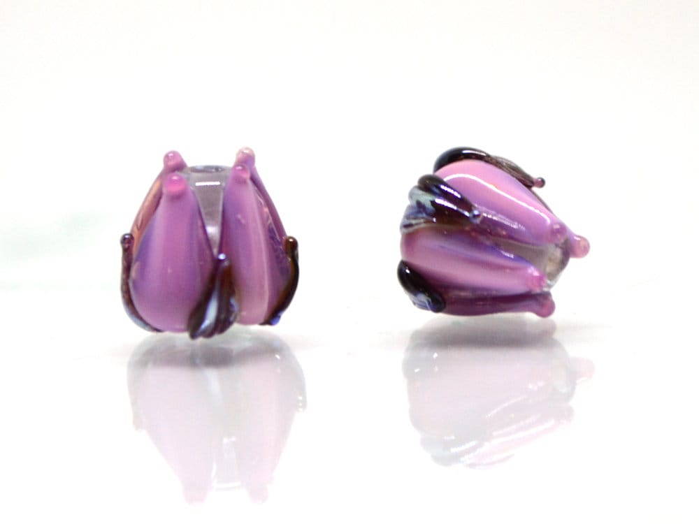 Deep purple lavender small lampwork beads, Purple floral beads, Artisan lampwork, Tiny glass beads, Tiny beads, 7mm flower beads, glass art