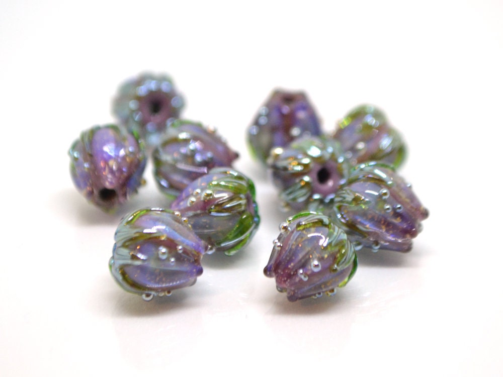 Purple lavender sparkling flower beads green leaves, stardust flower, 10mm flower beads, Glass flower beads Floral lampwork Artisan lampwork