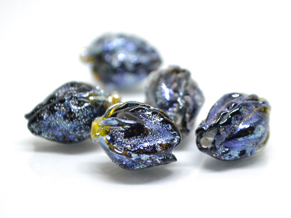 Black rose bud beads, Glitter Lampwork Bead, Floral lampwork beads, Sparkly beads, Glitter beads