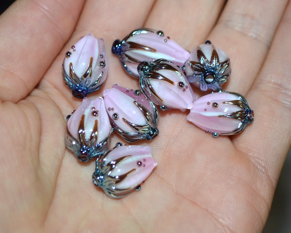 Milk pink and gold flower glass beads, Floral lampwork, Beads for jewelry, Artisan lampwork, Light pink beads, Handmade glass beads for you