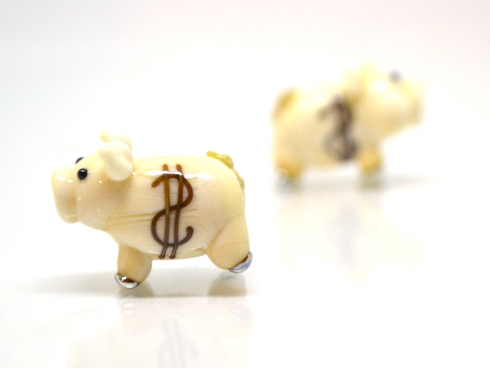 Glass piggy bank beads