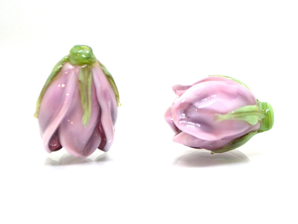 Lampwork Magnolia, Glass flower beads, Lilac glass floral beads, Artisan lampwork, Pastel pink bead, Focal glass beads, Handmade lampwork