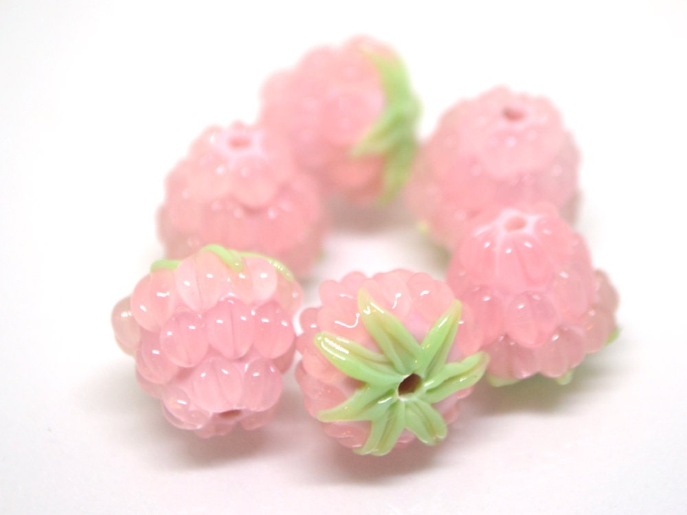 Pale pink lampwork raspberry, Pink glass berries, Lampwork raspberries, Berry jewelry, Berry glass beads, Glass Raspberry