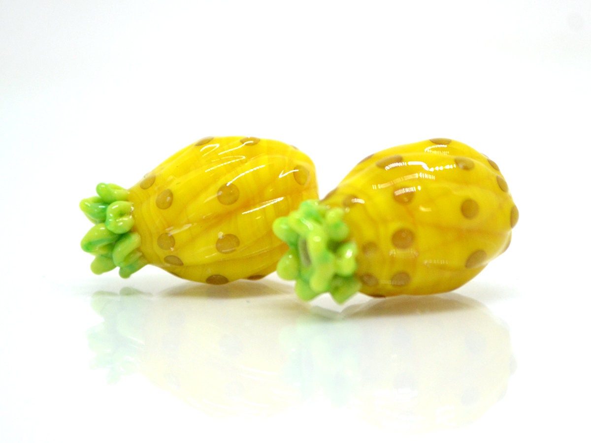 Glass pineapple beads, Yellow lampwork beads, Ananas glass beads, Glass fruit beads, Lampwork berry, Artisan lampwork, Food glass beads