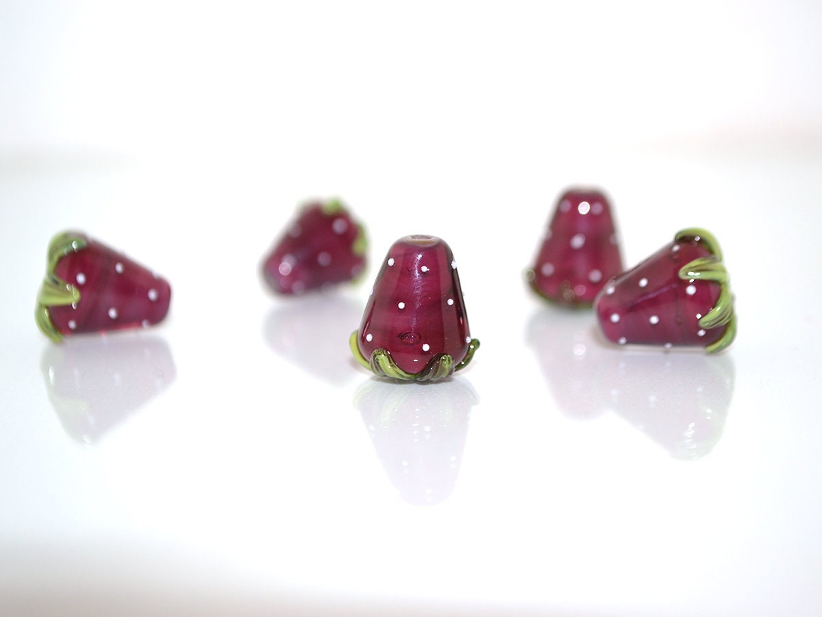Red wine Strawberry glass beads, Lampwork berry beads, Lampwork berries, Lampwork strawberry, Berry jewelry, Burgundy berry beads