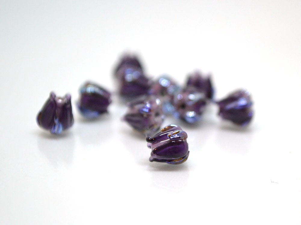 Dark purple small lampwork beads, purple silver flower beads, Tiny glass beads, 7mm flower beads, Artisan lampwork