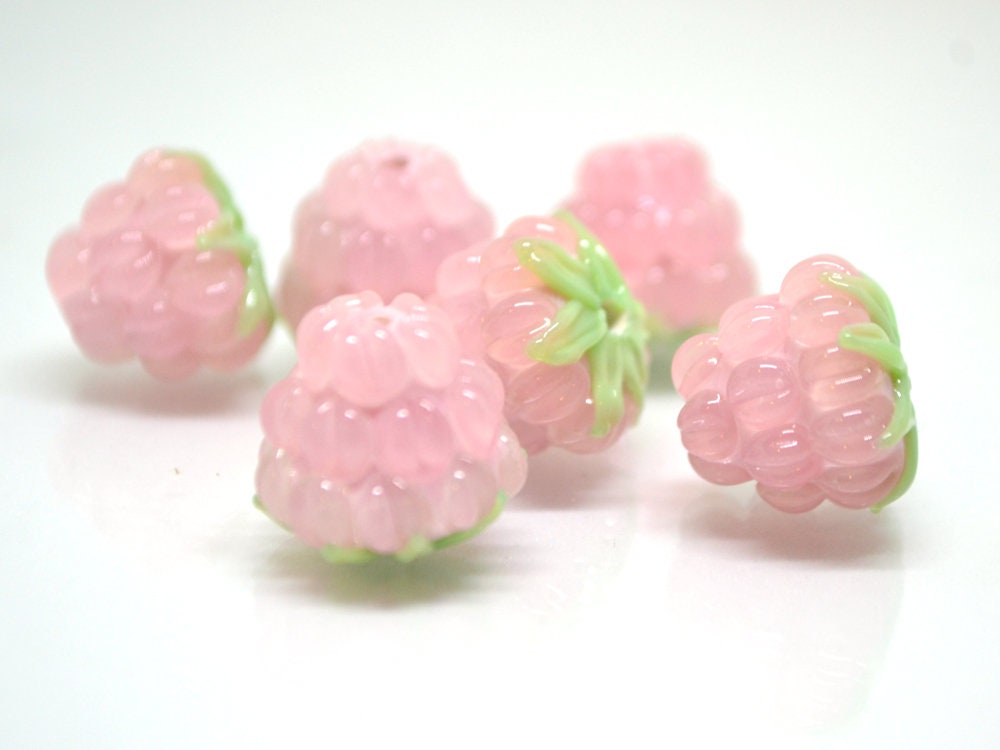 Pale pink lampwork raspberry, Pink glass berries, Lampwork raspberries, Berry jewelry, Berry glass beads, Glass Raspberry