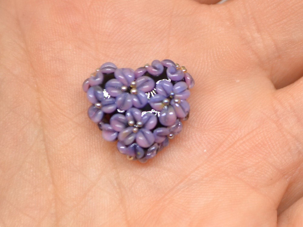 purple heart bead flower violet purple heart pendant focal beads romantic jewelry making lampwork heart bead lavender pendant lampwork