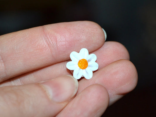 Lampwork Chamomile beads, Chamomile flower bead, Yellow and white beads, Lentils beads, White flower bead,White floral lampwork,Field flower