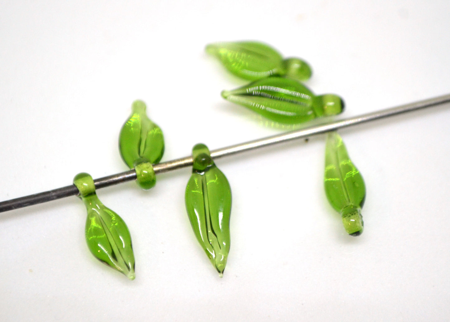 Green lampwork leaf beads Glass leaves Top drilled leaf beads Lampwork bead set Jewelry making Leaf charm Flower Floral Artisan lampwork