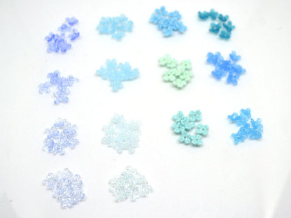 Sky blue small flower beads, Aqua blue glass flowers, cute flowers for embroidery, mini glass flowers, Blue wedding beads, Something blue