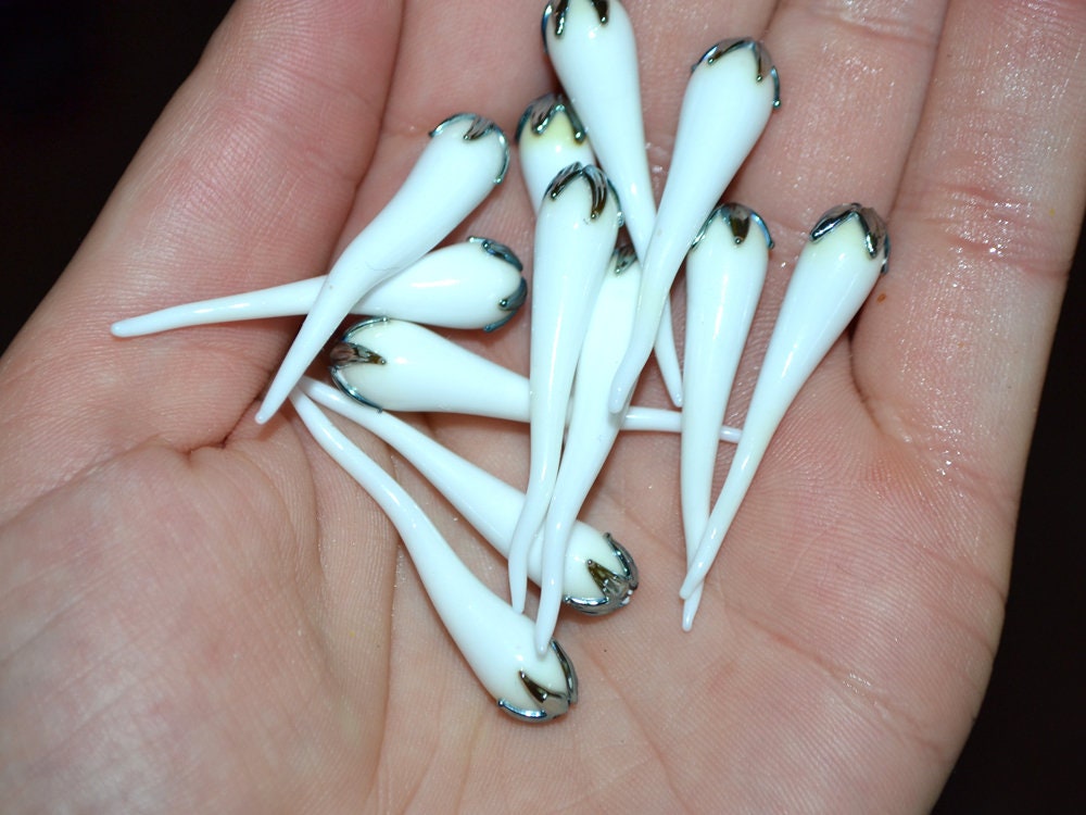 White silver chili peppers, Lampwork chili beads, Lampwork vegetables, White Vegetable, hot chili, Vegetable pendant, Handmade lampwork