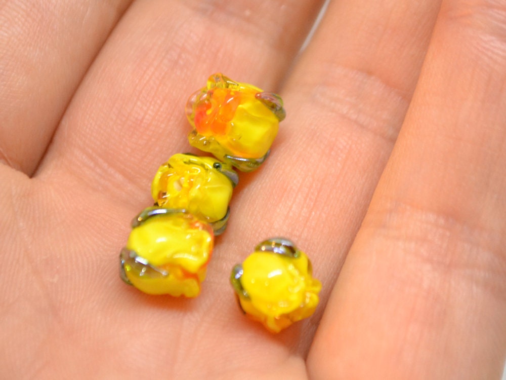 Yellow orange 8mm rosebud beads, Summer Floral lampwork, Rose beads, Colorful glass beads, Art Flower Beads, Murano Beads, Flower bud bead