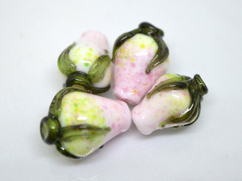 Pink white twist rosebud beads, Spring flower Glass Beads, Floral lampwork bead, Pink green flower buds, Artisan lampwork beads, OliVerStar