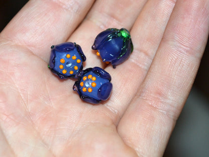 Purple bell flower beads, Lampwork bell beads, Purple flower beads, Artisan lampwork, handmade flower beads, 13mm beads, Floral lampwork