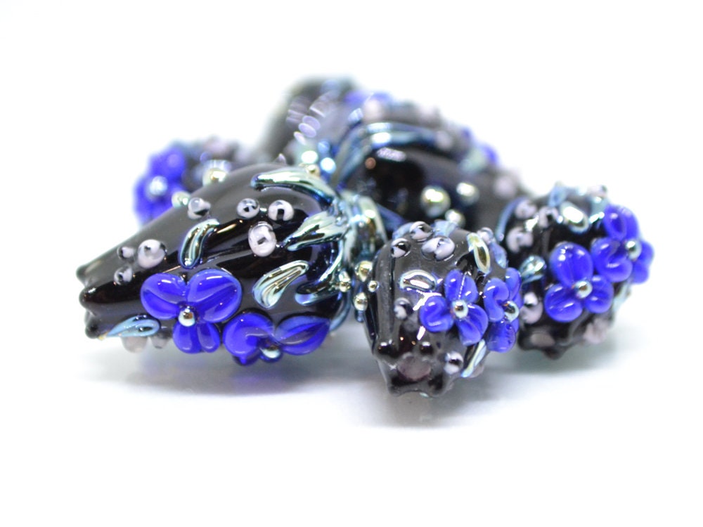 Black and Blue flower beads,  bouquet lampwork beads, Cobalt blue floral beads, Black blue silver beads, Beads for earrings,Artisan lampwork
