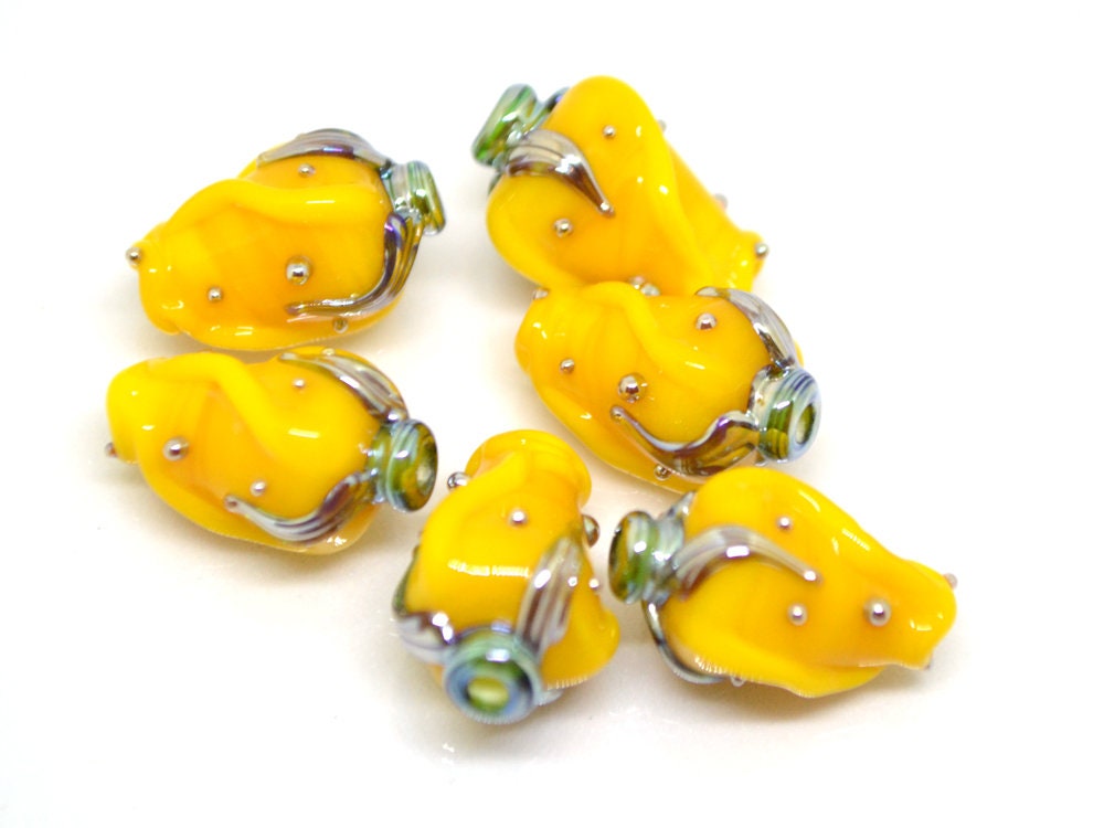 Yellow twisted rosebud  beads, Honey yellow Glass Bead, Flower lampwork bead, Artisan lampwork beads, Bright colors