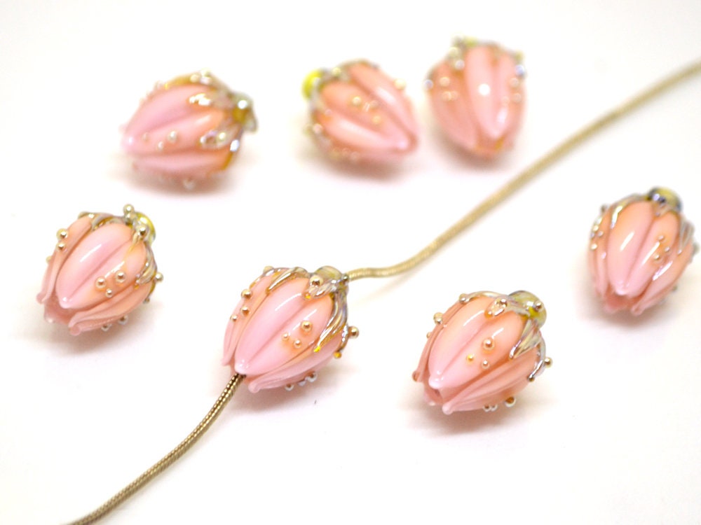 Pastel pink and gold flower glass beads, Pale pink beads, Artisan lampwork, Light pink beads, Floral glass beads