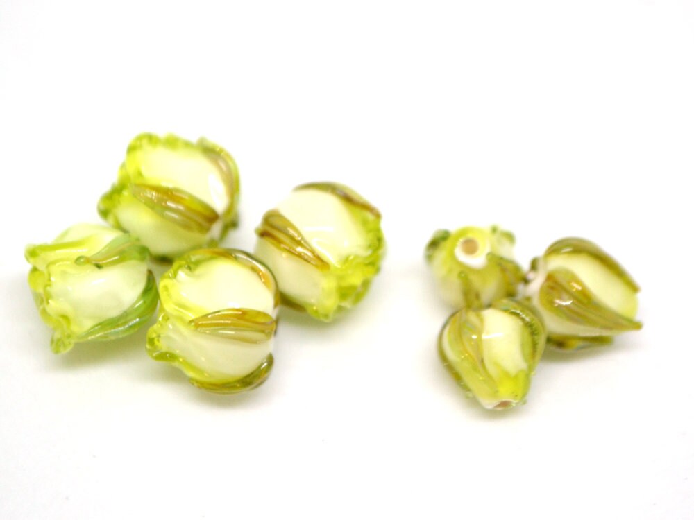 Salad green 8mm rosebud beads, Rose and bud beads, Summer Floral lampwork, Small flower beads, Art Flower Beads, Floral jewelry, Handmade