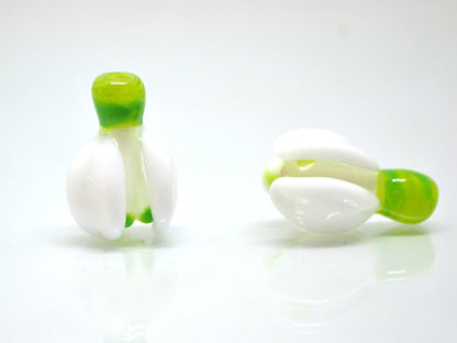 Lampwork snowdrop flower beads, White glass beads, Floral lampwork, Spring beads, Nature inspired,Artisan lampwork,white green, glass flower