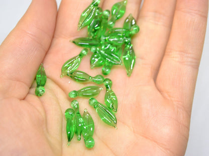 Peridot Green glass leaf beads, Lampwork leaves, Top drilled leaf beads, Jewelry making, Leaf pendant, Light Green Floral lampwork