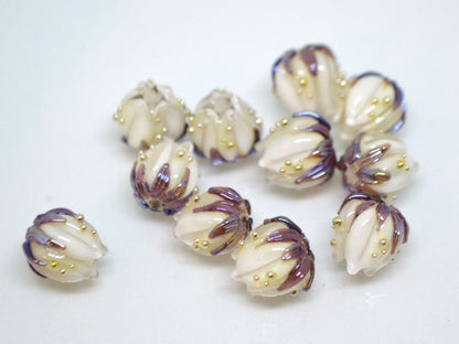 White 10mm flower lampwork beads purple gold, Wedding jewelry making, White necklace, Lampwork art, Glass flower beads Floral beads Handmade