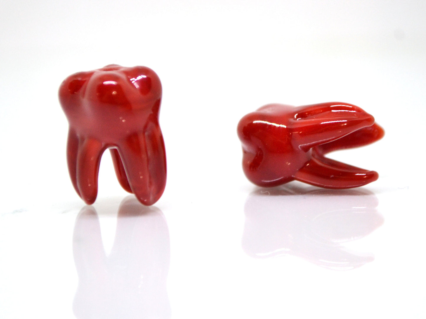 Red tooth beads, Red Molar beads, Glass Root tooth beads, Dentist gift, Dentist surprise,Lampwork beads, Teeth necklace