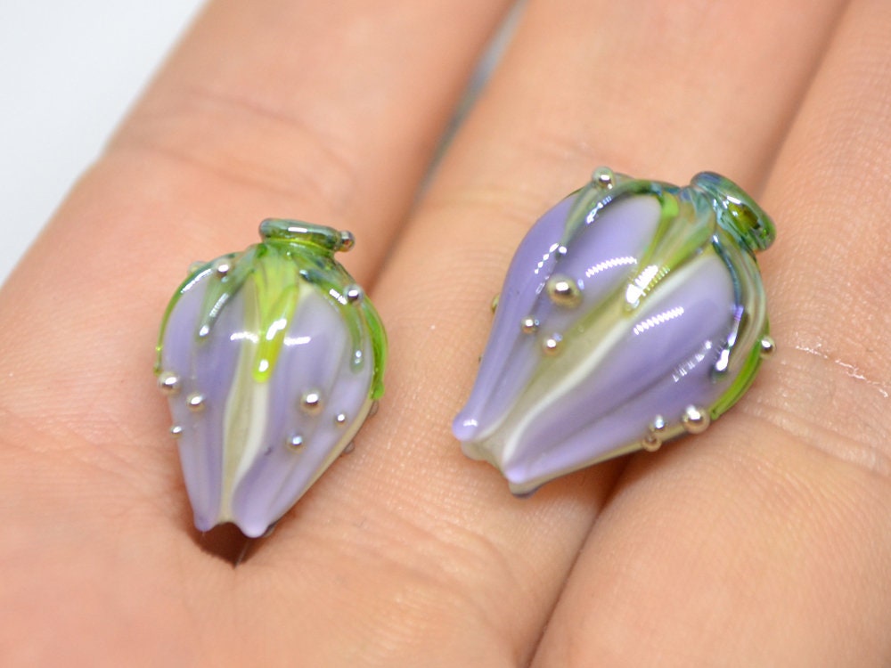 Pastel purple flower beads, Periwinkle flower beads, Handmade glass beads, Floral pendant,Flower lampwork, Lampwork flower beads
