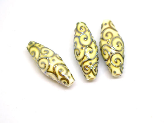 Ivory rhombus focal beads with gold curls, White milk glass beads, Mirror effect beads, Artisan lampwork