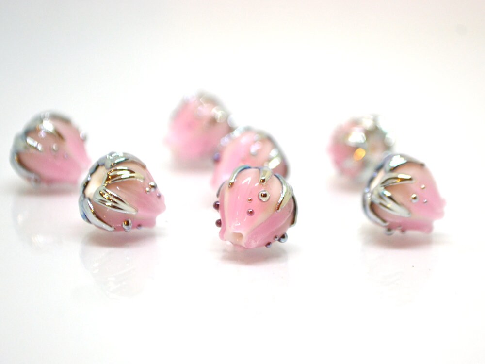 Tender Pale pink glass flower beads gold leaves, Artisan lampwork, 10mm flower bead, Pastel pink beads